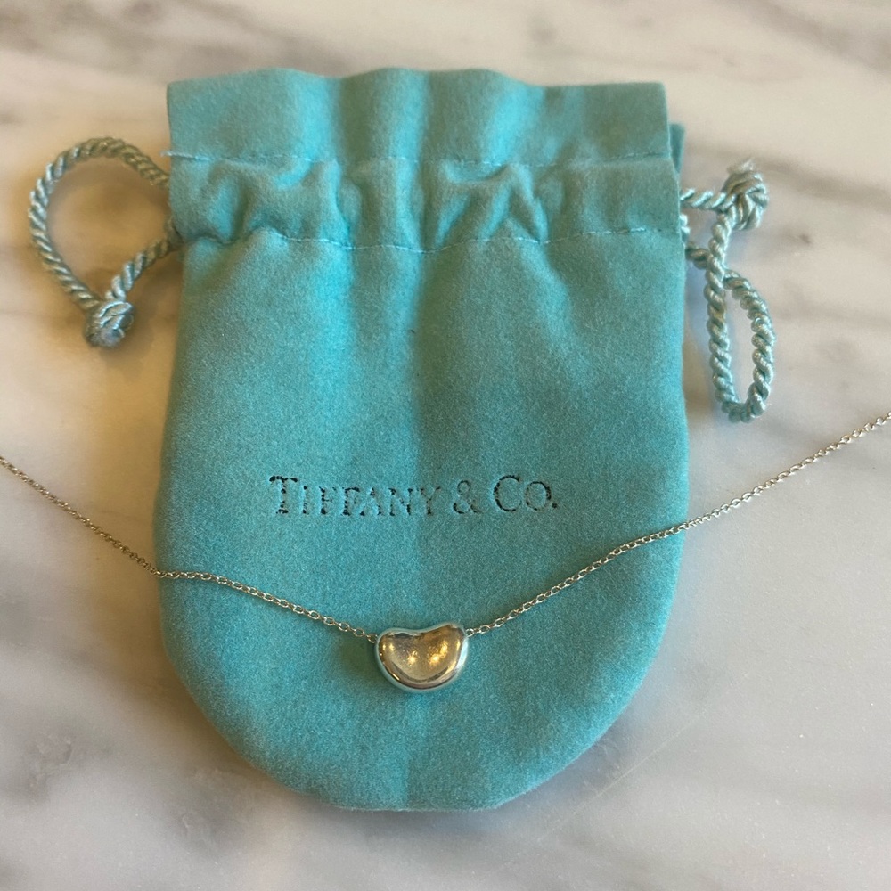 Tiffany&Co Elsa Peretti silver bean necklace